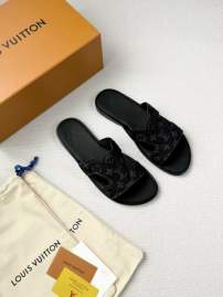 Picture of Louis Vuitton Slippers _SKULVsz38-45hnx06111487
